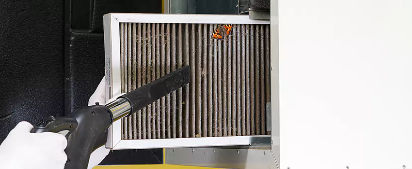 Clogged Air Duct Cleaning Process in Carpentersville, IL
